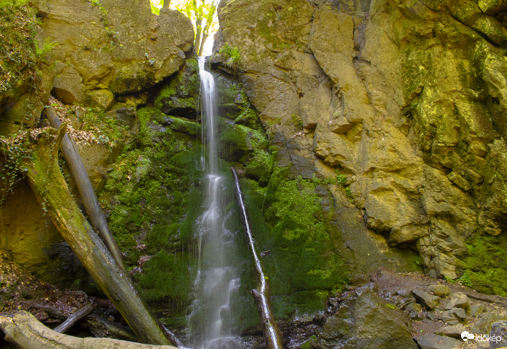 Ilona-völgyi vízesés