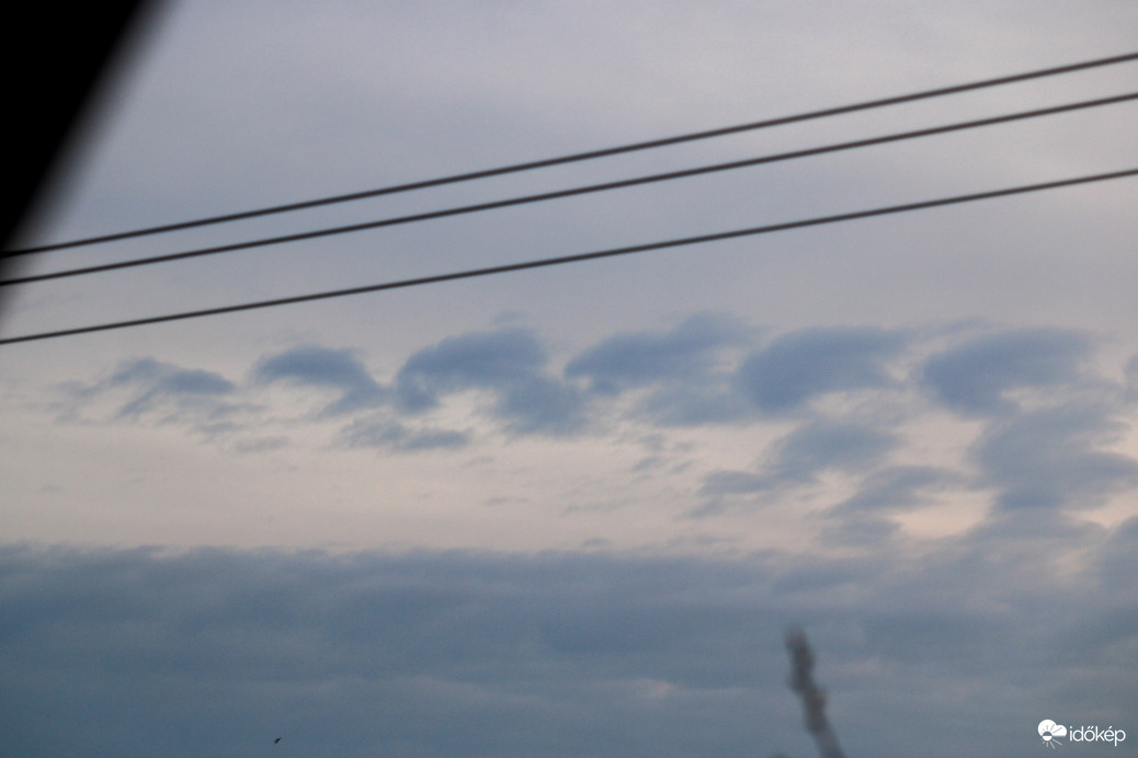 Kelvin-Helmholtz felhőhöz igencsak hasonló