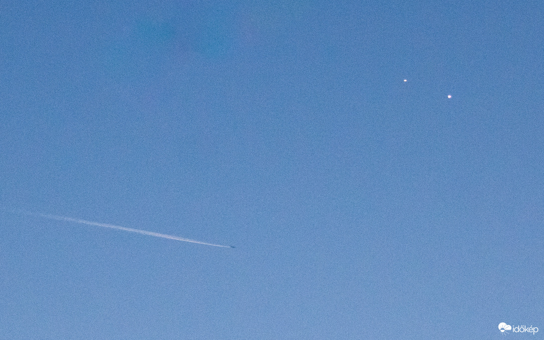 Még egy repülő is :)