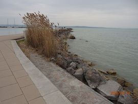 Hej Balcsiról fúj a szél :)