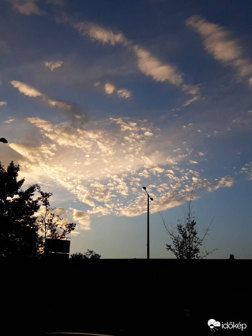 Kiborult a gyöngyösdoboz