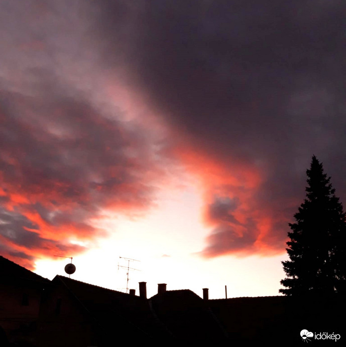 Őrségváltás odafent 