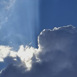 Azért a Fény az úr