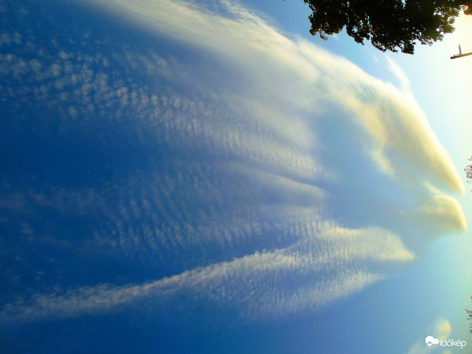 Kerozin csíkok este