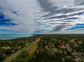2026.08.22. 11:00 Fonyód, Balatonfenyvesről