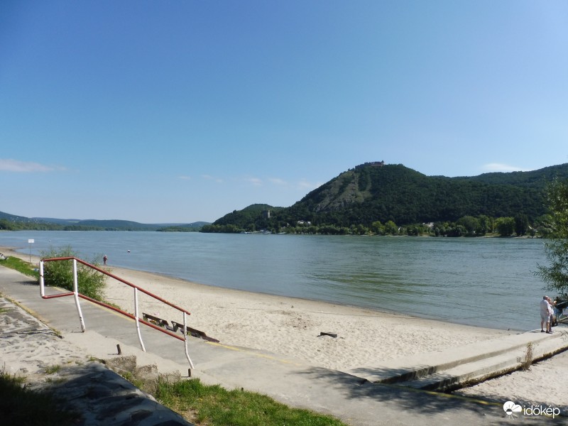 elcsendesült a Duna part