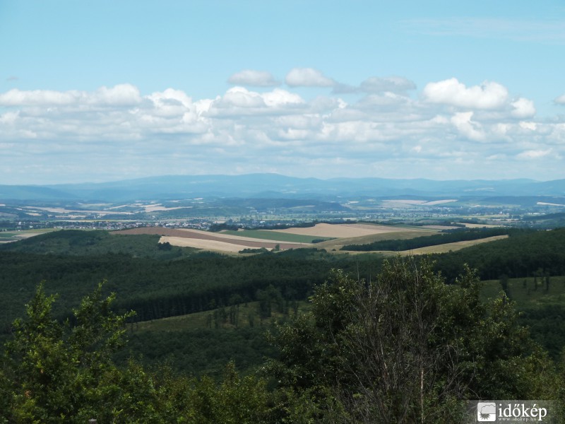 hollókői panoráma