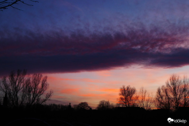 Vége a színjátéknak