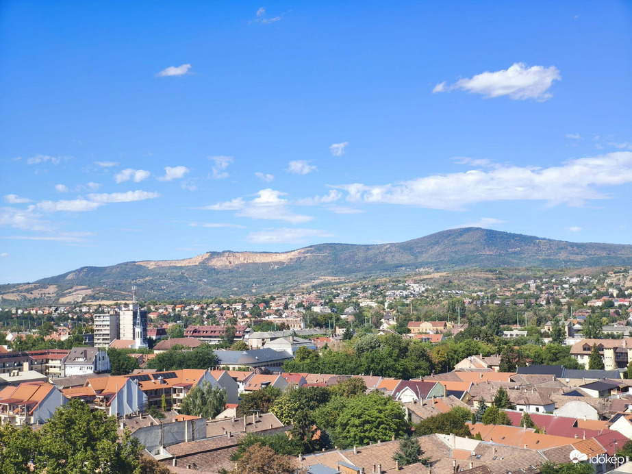 Vác