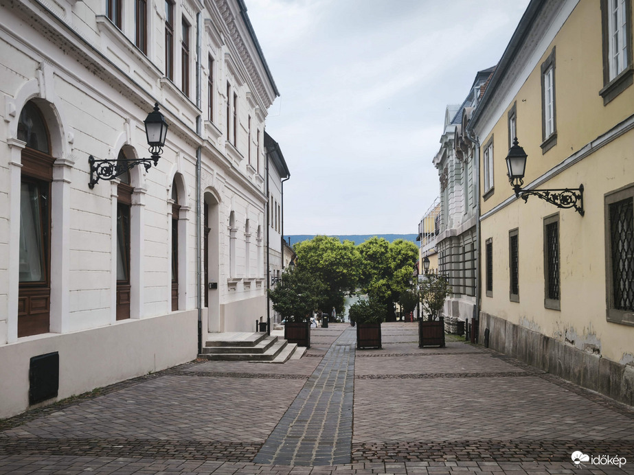 Vác