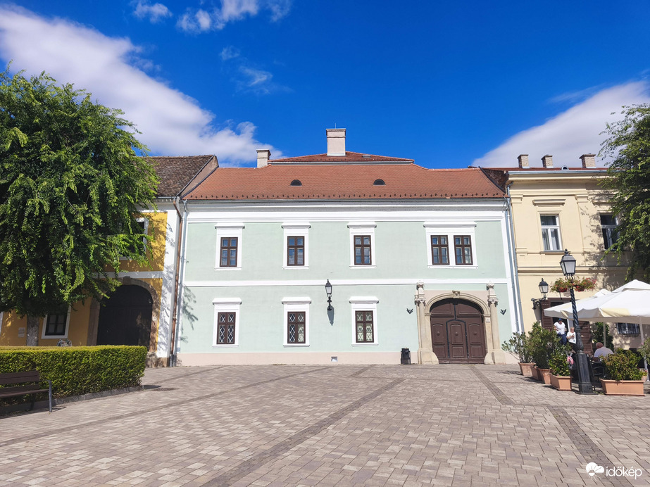 Vác
