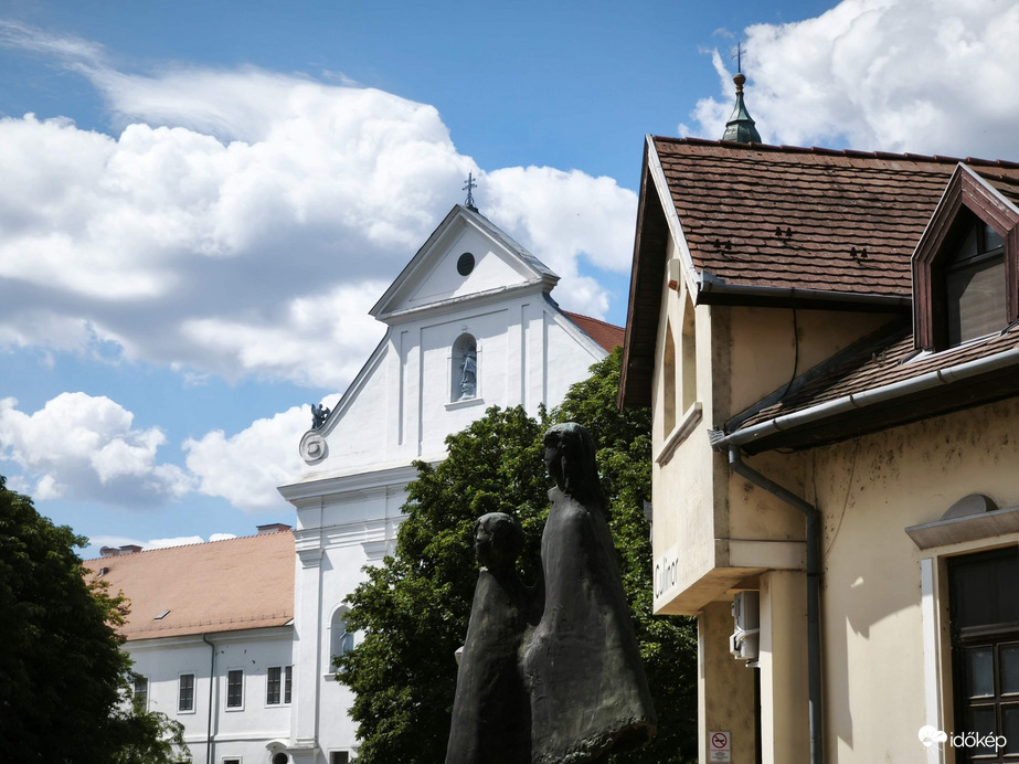 Vác