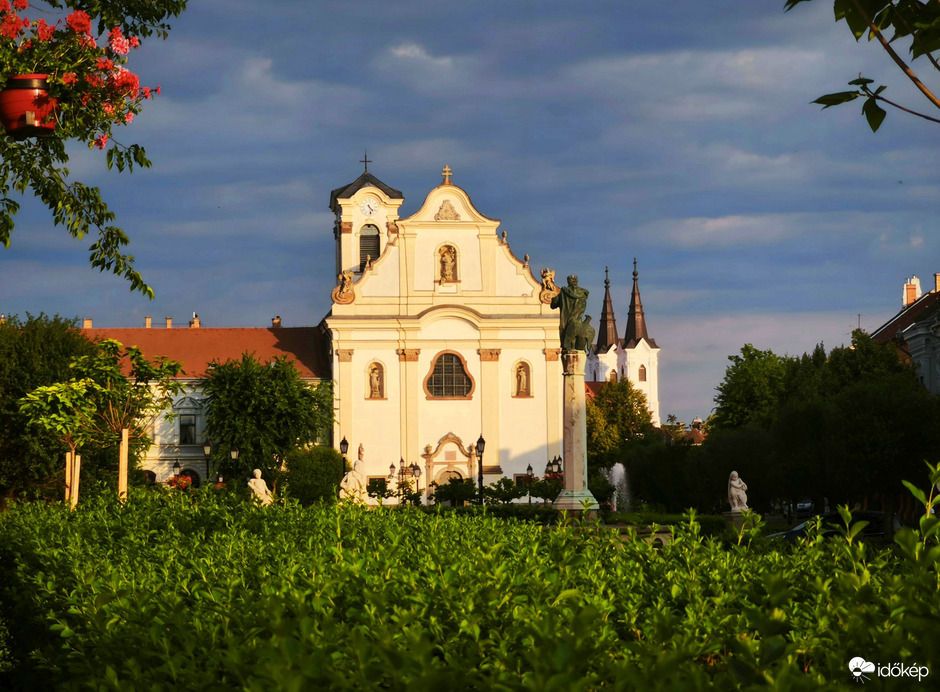 Vác