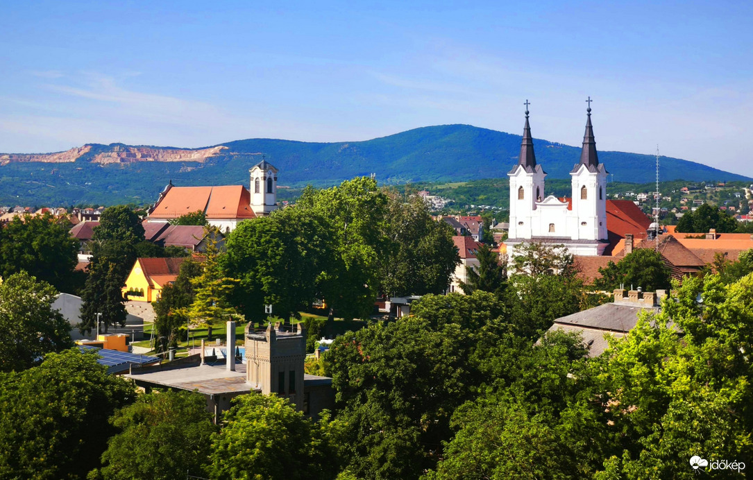 Vác