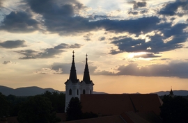 Vác
