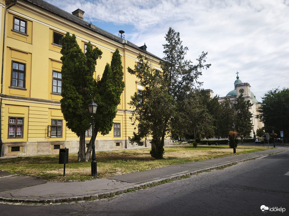 Vác