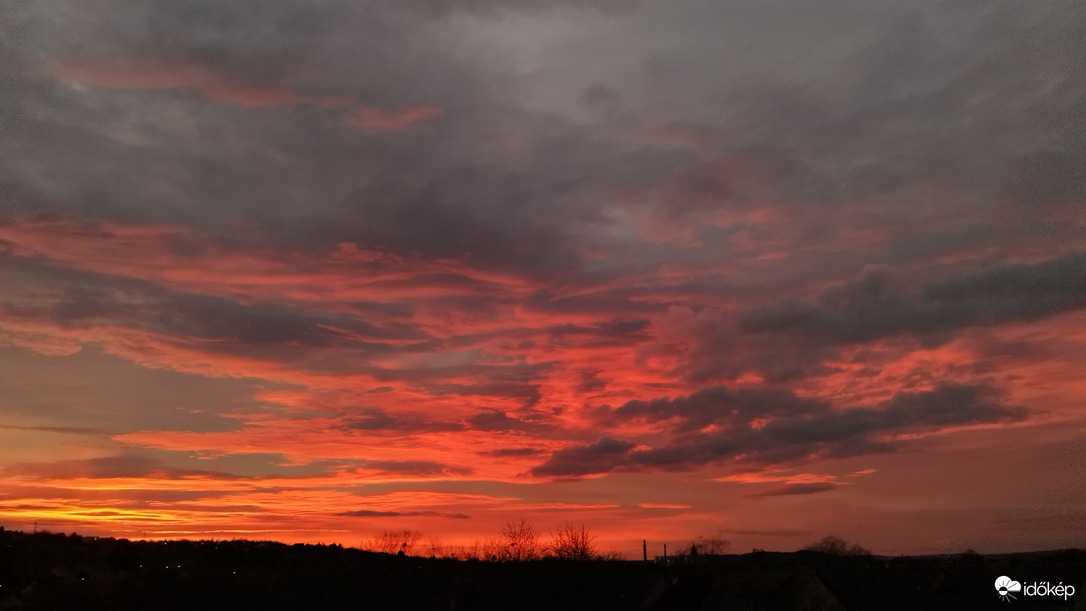 Tüzes reggel