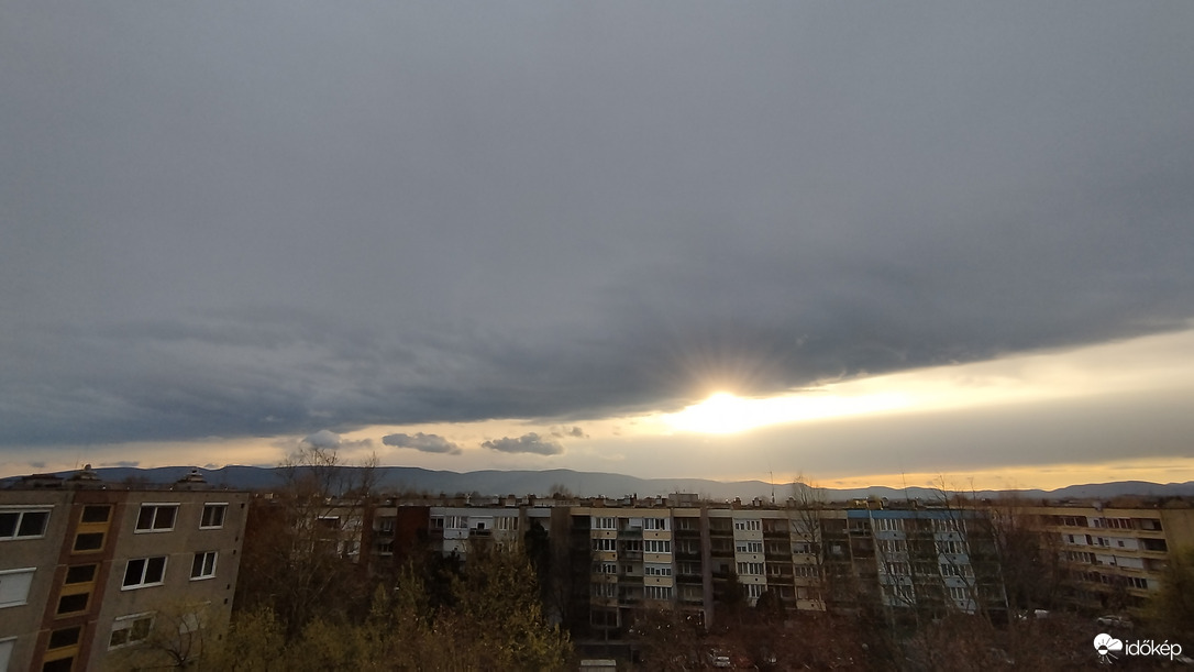 Viharos hojsza