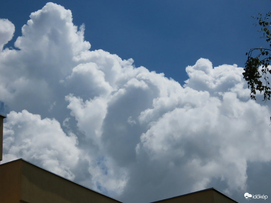 Ma a felhőké volt a főszerep 1.