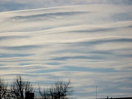 Változatos délutáni égbolt