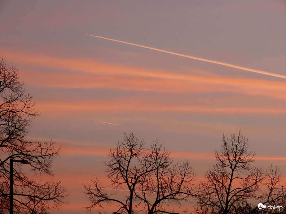 Mielőtt felkelt a Nap