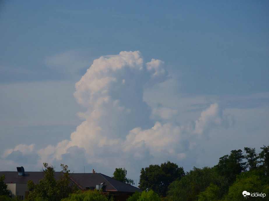 Délutáni tornyosodók