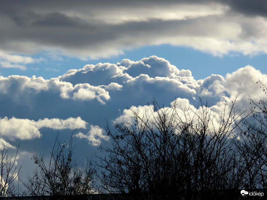 Habos felhők 2.
