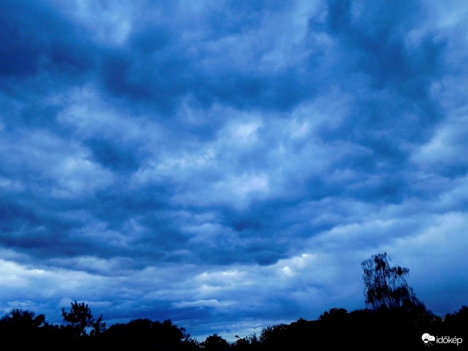 .. és hamarosan a sötétség...