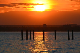 Márciusi naplemente a Balatonon