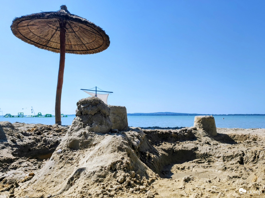 Vár a Balaton 