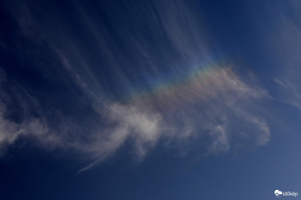 Zenitkörüli ív darabka