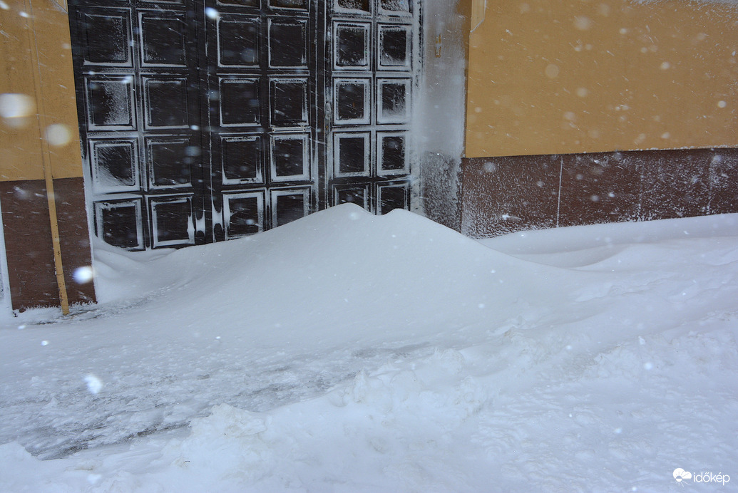 Hóátfúvások a városban is