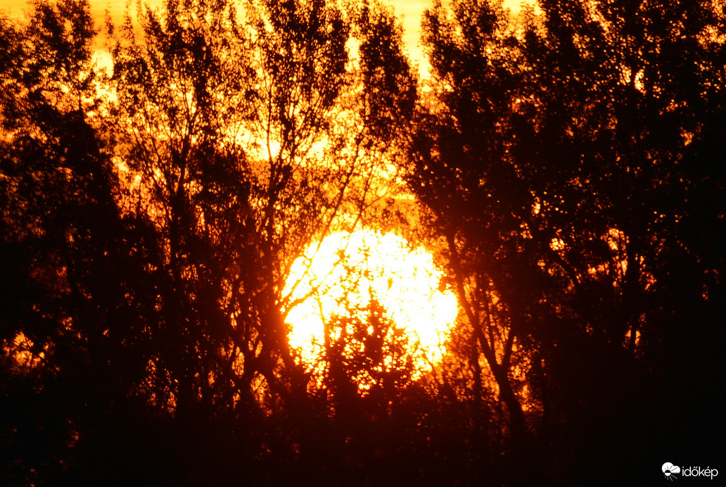 Napkelte Balatongyörökön 10.10.