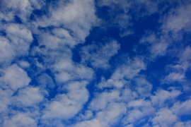 Középmagas gomolyfelhők Szombathely felett 11.26.