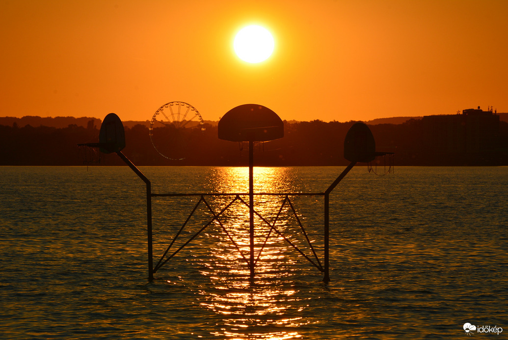 Naplemente Gyenesdiáson 09.18.