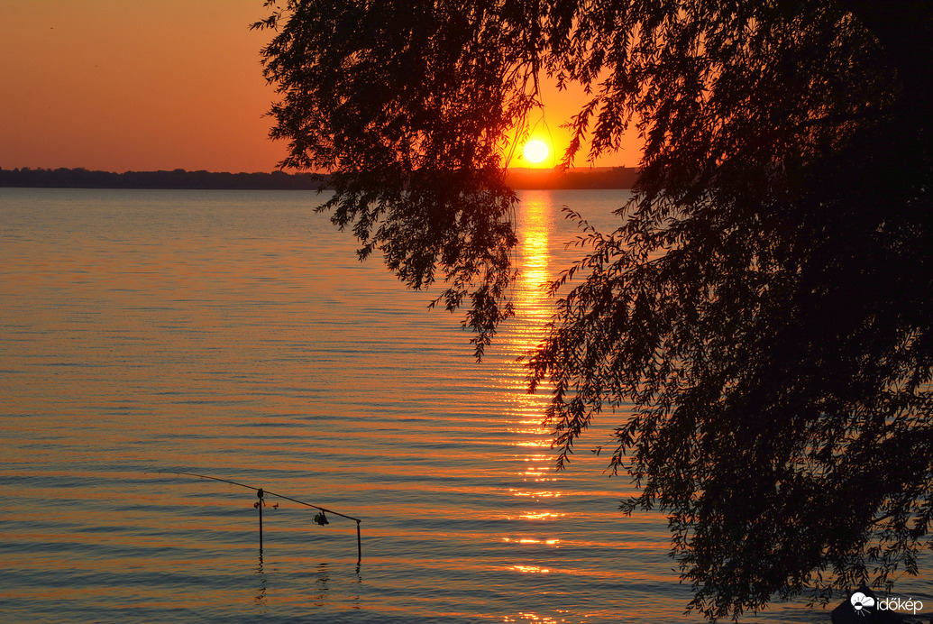 Októberi naplemente Vonyarcvashegyen 10.03.