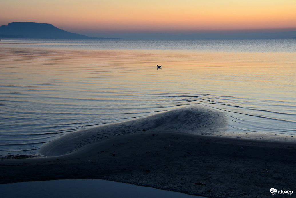 Fagyos, ködös napkelte Balatongyörökön 10.04.