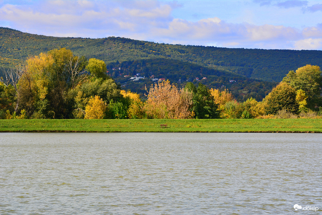 Gomolyfelhős, októberi ősz az Abért-tónál 10.11.
