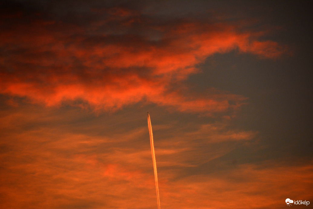 RepülŐ a naplementében 10.14.