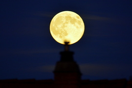 Novemberi Telihold 11.05.