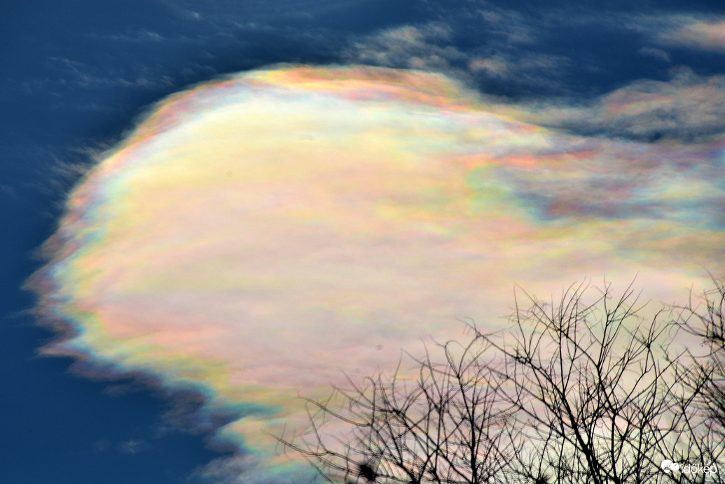 Irizáló felhők Szombathely felett 01.11.