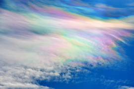 Gyönyörű irizáló felhők Szombathely felett 02.06.