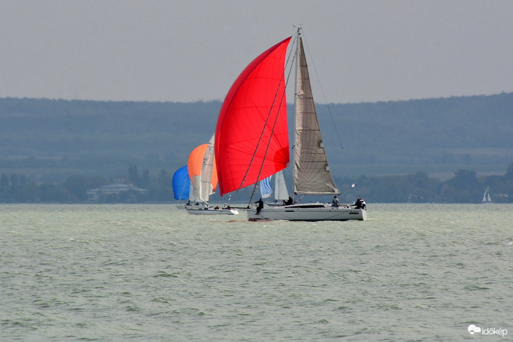 Flottabajnokság - Balatonfüred 10.08. (Balatonszepezdről fotózva)
