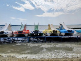 Ma hullámzik a Balaton, de így is nagyon kellemes a víz!