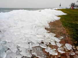 Partra vetett jéghegyek 02.07