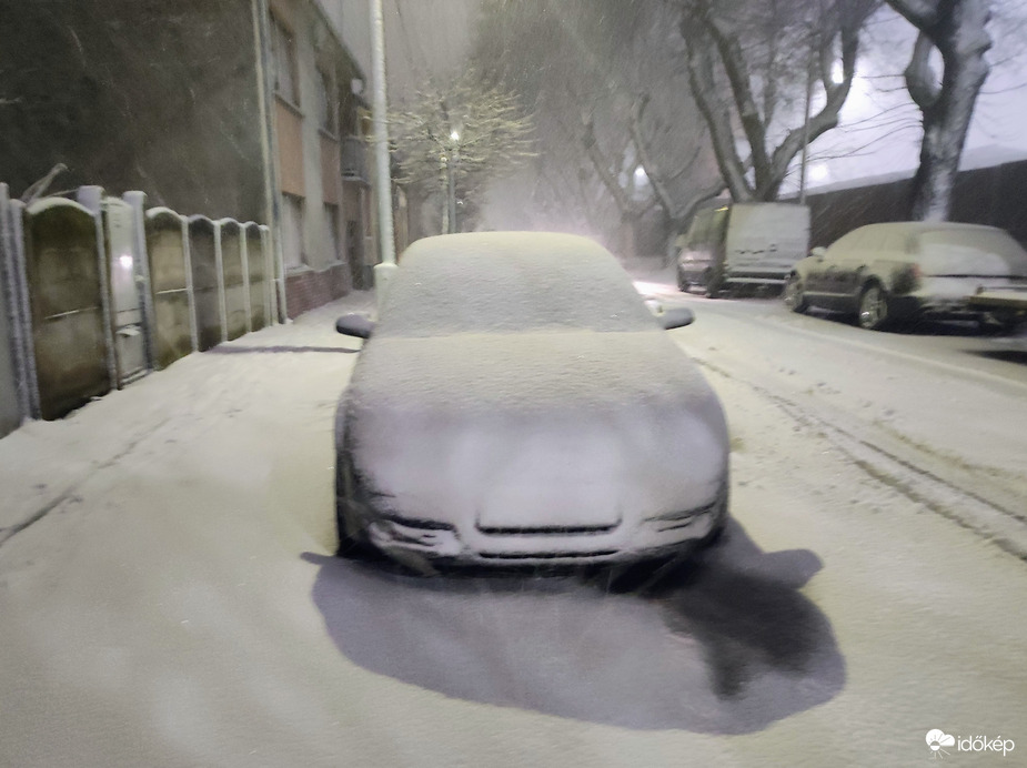 Intenzív hófúvás Szombathelyen 02.20.