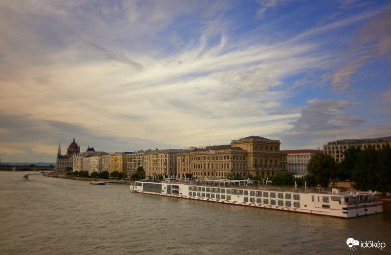 Budapesti látkép