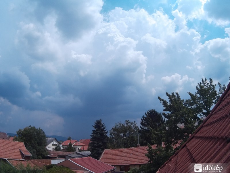 Gyöngyös
