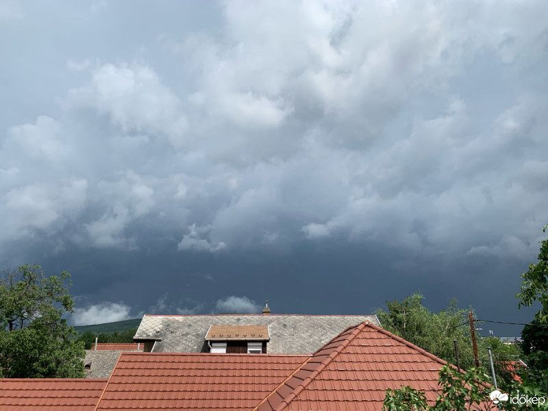 Gyöngyös