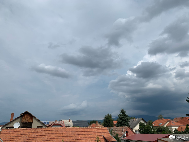Gyöngyös